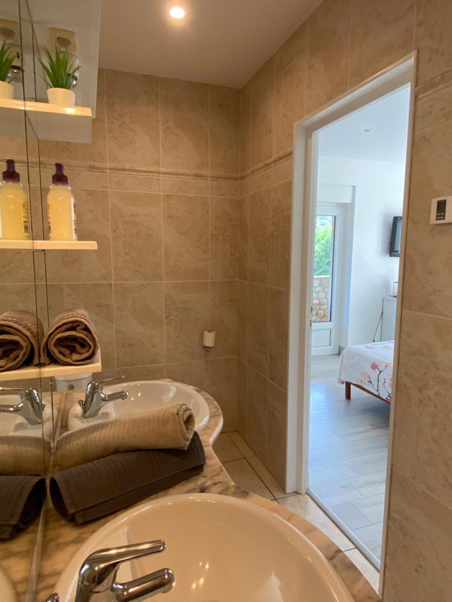Saint-Fortunat-sur-Eyrieux Domaine Les Buis Bed & Breakfast エクステリア 写真